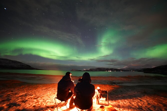 Aurora tour with free portrait and bonfire - Stops, photos, and that free aurora portrait moment