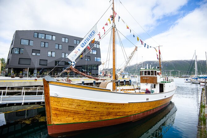 Fjord & History Cruise - Comfort in cold weather: thermal suits, hot drinks, and small touches