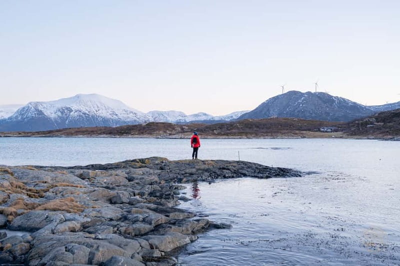 From Tromsø: Arctic Roadtrip: fjords tour with scenic picnic - Gear and comfort tips that matter in Tromsø weather
