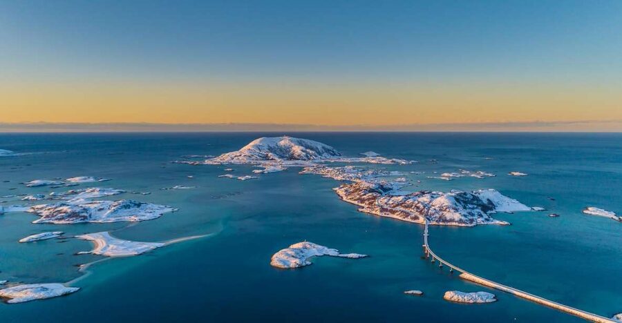 From Tromsø: Arctic Wildlife & Fjord Sightseeing Tour by Car - Key things that make this tour work