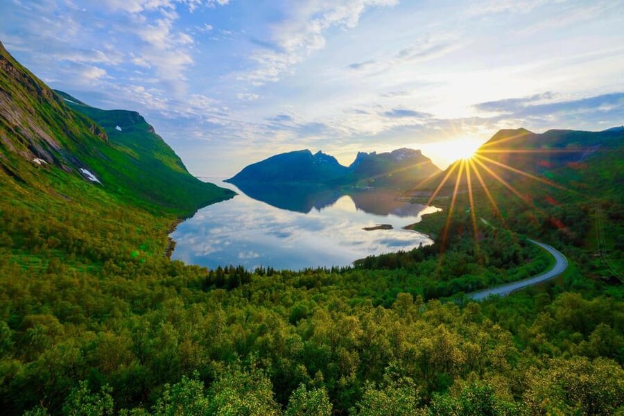 From Tromsø:（Chinese）Senja Day Trip - Botnhamn and the return ferry: ending on a strong note