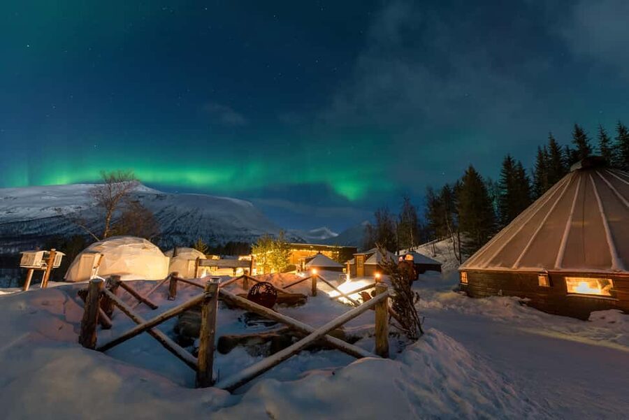 From Tromsø: Northern Lights Visit at Camp Tamok - The Aurora Briefing: photo tips before you chase the sky