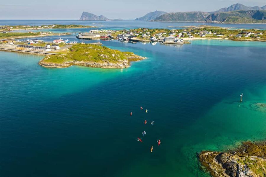 From Tromsø: Sea Kayaking Tour at Sommarøy with Transfer - Safety, pace, and what “beginner-friendly” really means