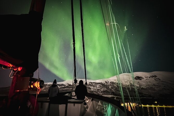 Luxury Northern Lights Yacht Cruise with Hot Tub from Tromsø - What the evening feels like step by step