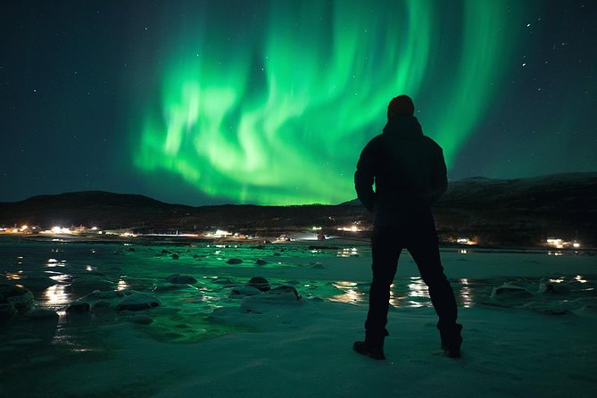 Northern Lights Big Bus Chase with Chasing Lights - Key things that make this aurora chase work