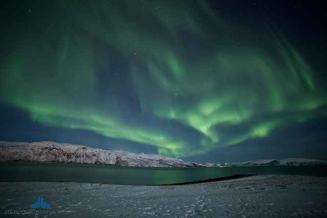 - Northern Lights Chase with Photo Package Included - What a 6 to 7 hour aurora night feels like (and why timing matters)