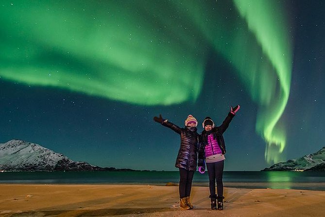 Northern Lights Chase with Photography from Tromsø - Transportation that puts you in the dark-sky game