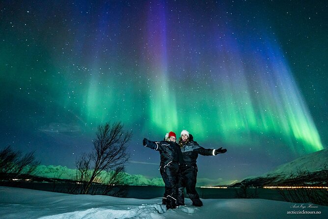 Northern Lights Tour, Photo, Toilet, Meal, Skycam in Mbus - 5 to 8 hours of aurora chasing, including possible Finland crossing