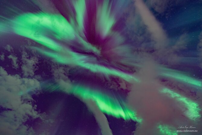 Northern Lights Tour, Photo, Toilet, Meal, Skycam in Mbus - Price and value: what you’re really paying for