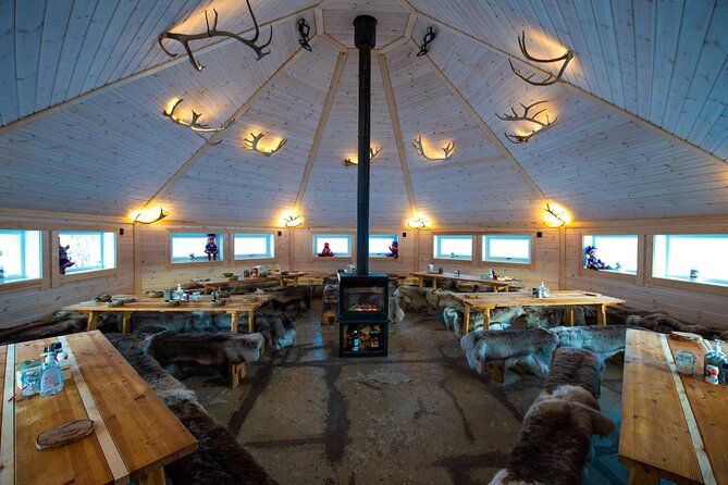 Reindeer feeding & Saami Culture - The Sámi culture talk: practical stories from hosts like Kristian and Ayli