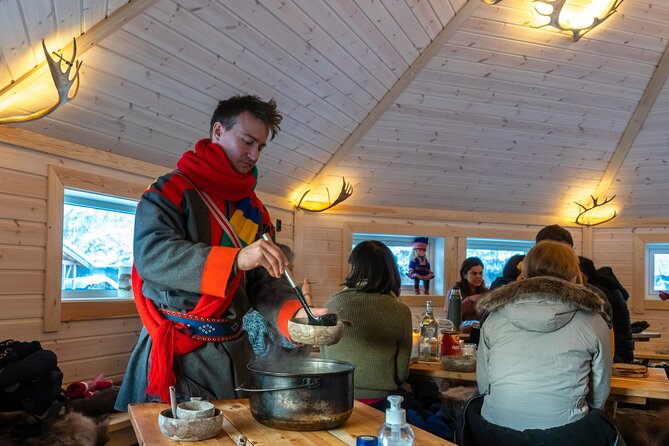 Reindeer feeding & Saami Culture with chance for Northern Lights - Animal respect and safety: how to enjoy the herd without stressing it