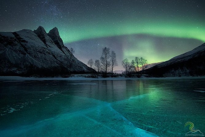 Small-Group Northern Lights Tour from Tromso with Photos - Photo support that goes beyond pointing and hoping