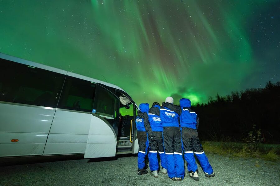 Tromsø: Aurora Borealis, Campfire, Hot Meal, Arctic Tour - Starting in Tromsø: hot drinks, safety brief, and a real aurora plan