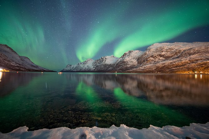 Tromso Aurora Chase by Minibus with Thermal Suit, Snack and Photo - How The Aurora Chase Really Works From Tromsø
