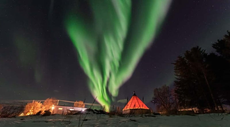 Tromsø: Aurora Safari Chase by big bus with Camp meal - How the weather-chase plan actually boosts your odds