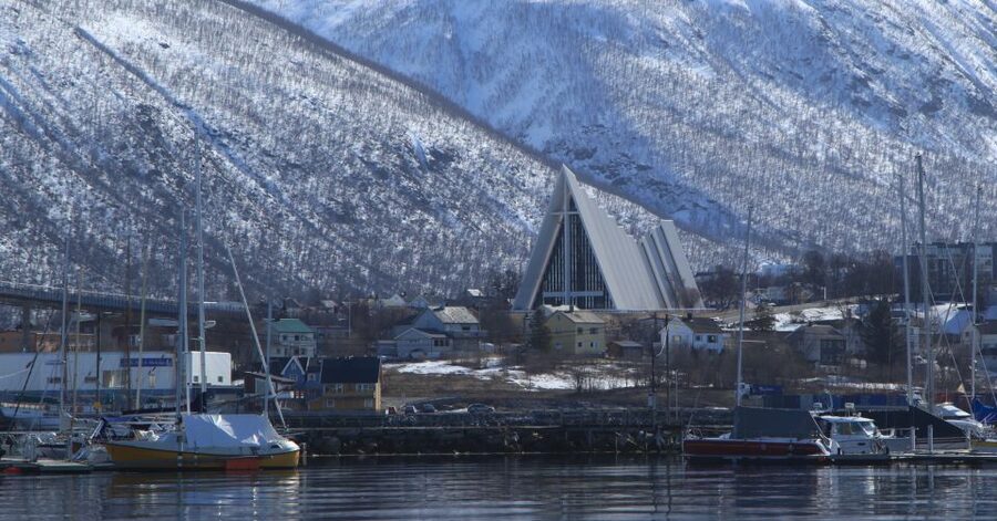 Tromsø: City Walk & Polar Museum (Private or Shared) - Weather and comfort: how to pack for Tromsø walking