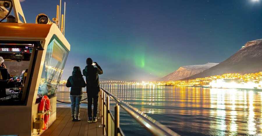Tromsø: Electric Northern Lights Cruise - The Guide Team: Myths, Science, and Real Tips for Aurora Photography