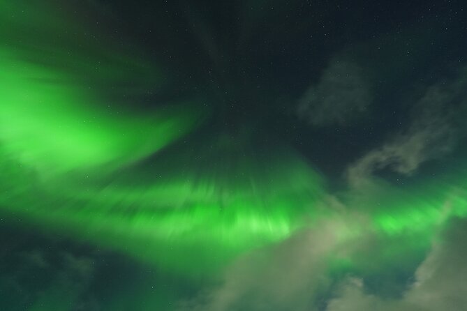 Tromsø: English/Spanish Aurora Pathfinder Tour with Photos - Stop 1: Tromsø Base Moves Into Real-Time Sky Scanning