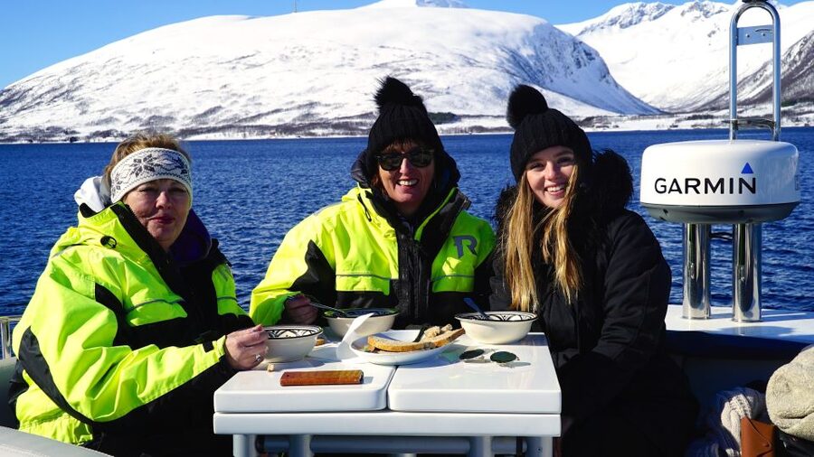 Tromsø: Fjord Cruise by Luxury Yacht - Thermal suits and warm drinks: why the comfort plan matters