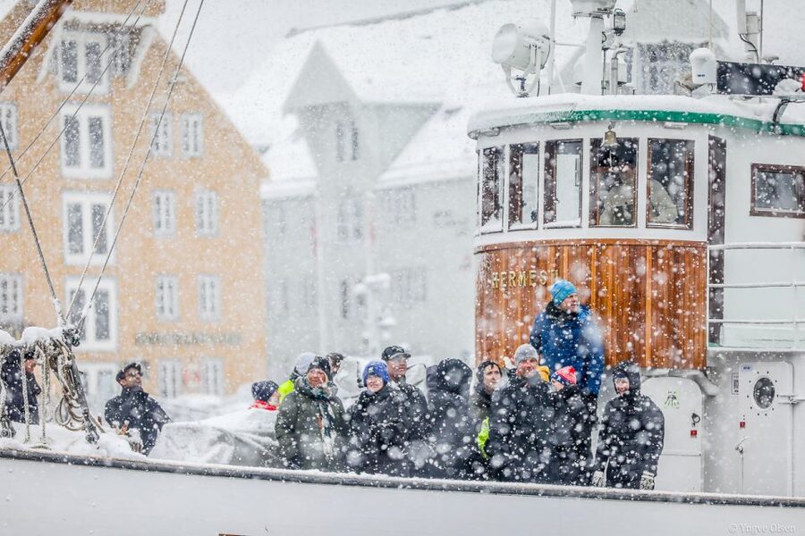 Tromsø: Fjord History Cruise with Snack and Drinks - Warm fish cake and hot drinks: comfort that actually supports the experience