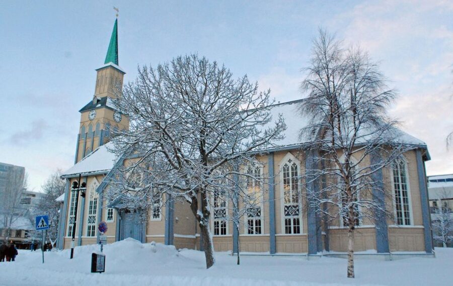 Tromsø: Midnight Concert Ticket at the Tromsø Cathedral - Ticket value: $31 for 30 minutes, and what makes it worth it