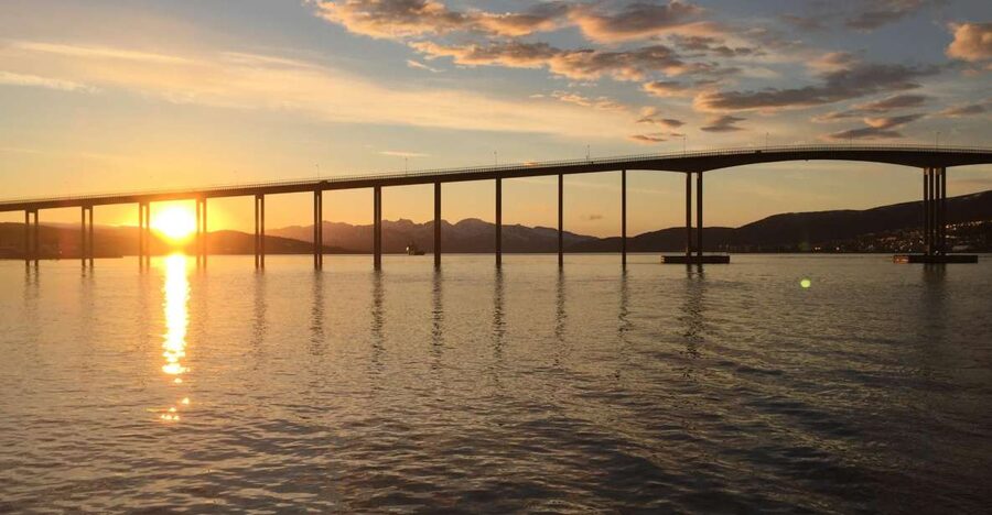 Tromsø: Midnight Sun Cruise in a Luxury Catamaran - Price and value: is $188 per person worth it?