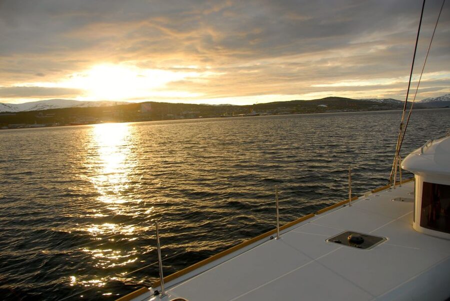 Tromsø: Midnight Sun Cruise in a Luxury Catamaran - Who should book this Tromsø midnight sun cruise