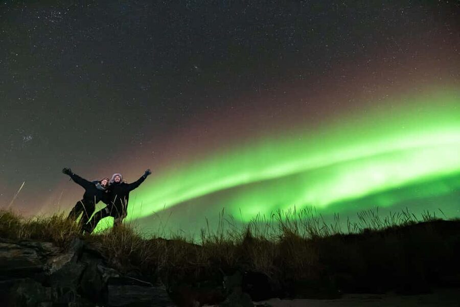 Tromsø: Northern Lights Chase by a comfortable bus - The 7-hour structure: 2 hours out, 3 hours in, 2 hours back