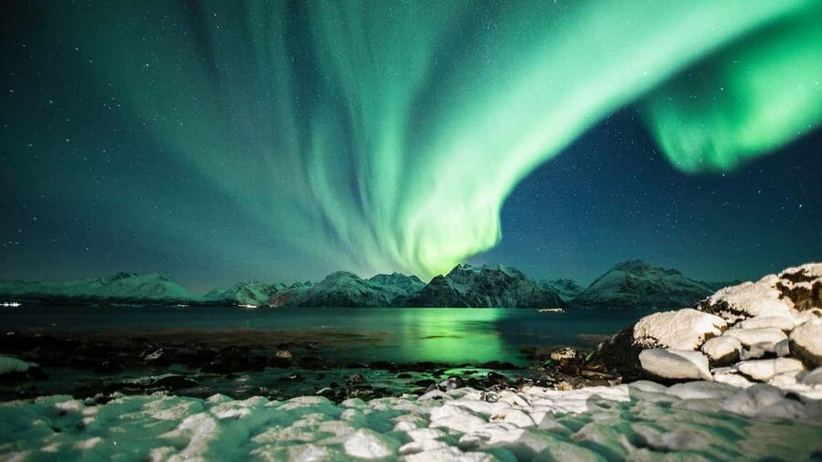 Tromsø: Northern Lights Chase + Free Professional Photos - Price and value: what $196 really covers on an 8-hour Arctic night