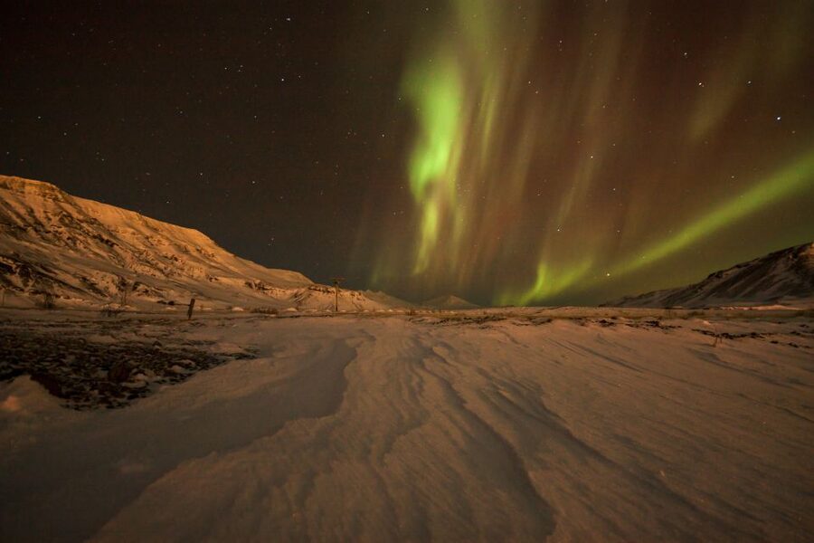 Tromso: Northern Lights Chase with Photo Package Included - Border Crossing Potential: ID/Passport Is Not Optional