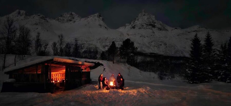 Tromsø: Northern Lights Hunt. Local Guide and Basecamp. - Tromsø departures start at the Magic Ice Bar