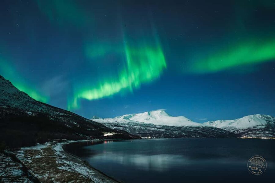 Tromsø: Northern Lights Photography Tour - Campfire Comfort in the Arctic: Warmth That Helps You Stay Patient