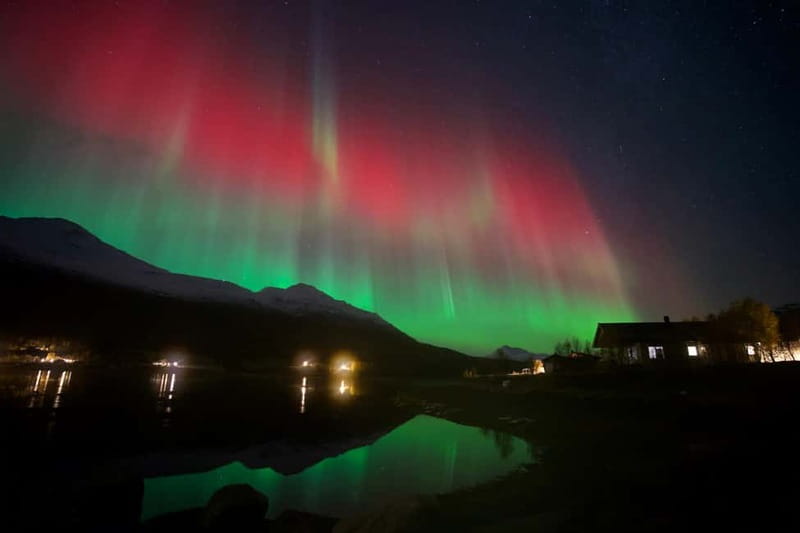 Tromsø: Northern Lights Tour - Gear that makes or breaks it: thermal suits, headlights, tripods, and where you stand