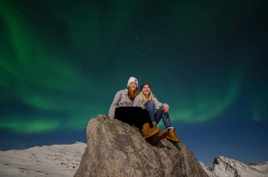 Tromsø: Northern Lights Tour with Professional Photographer - Why Tromsø’s aurora hunt works better with a photographer