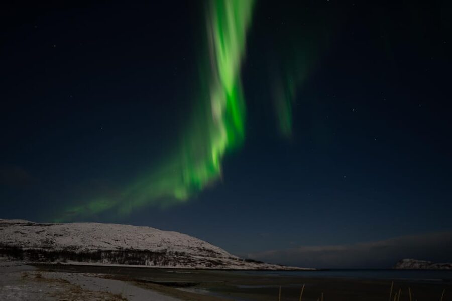Tromsø: Small-Group Adventurous Northern Lights Hunt - Aurora photography help: what you get beyond wishful thinking