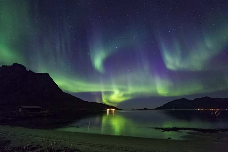 Tromsø: Small Group Northern Lights Hunt - The chase plan: short drives, long drives, and changing sky conditions