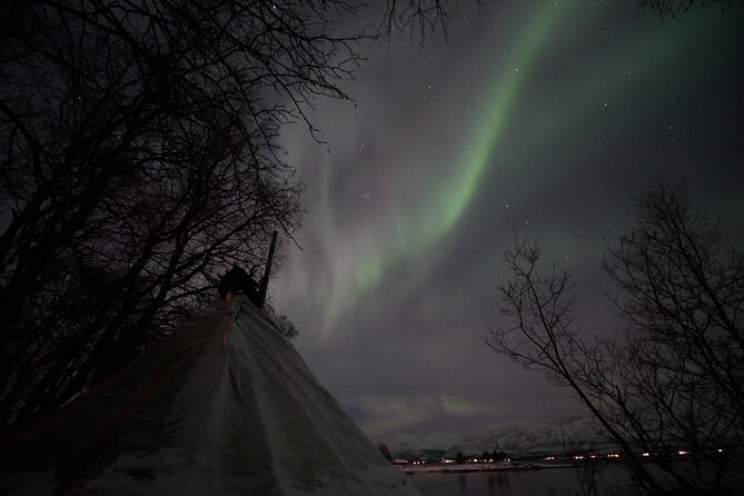 Watching The Aurora Dance - Getting photos without turning into a camera technician